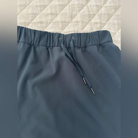 Dark green lululemon skirt - Picture 6 of 6